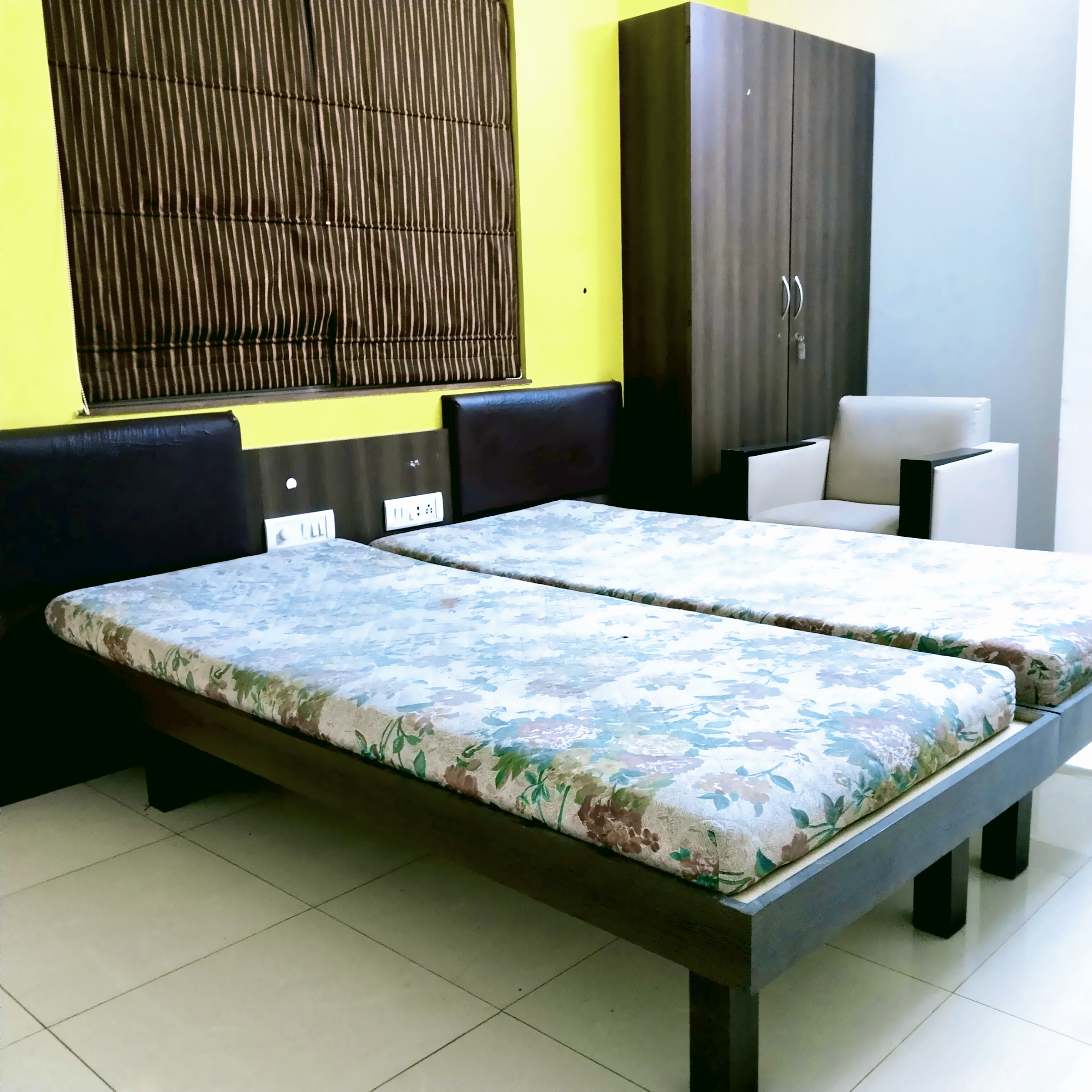 Earth House - Aundh (Spacecraft)