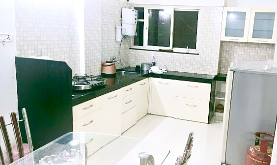 Earth House - Aundh (Spacecraft)